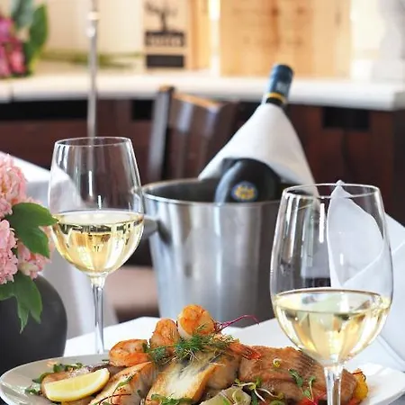 Hotel Strandvillen 4*