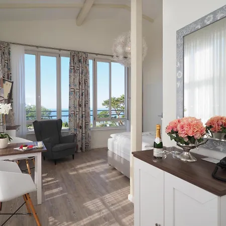 Strandvillen 4*