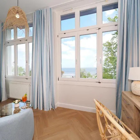 Strandvillen Otel 4*