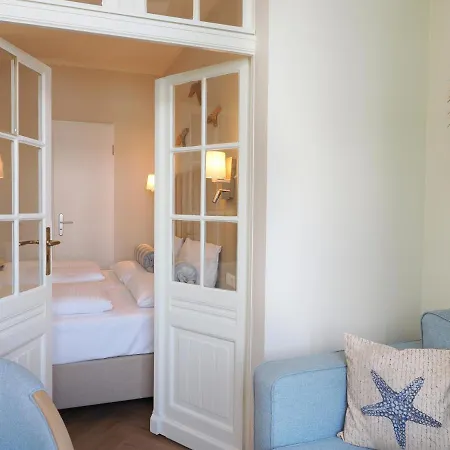 Strandvillen Hotel 4*