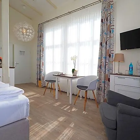 Strandvillen Hotel 4*