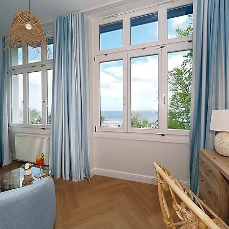 Hotel Strandvillen 4*