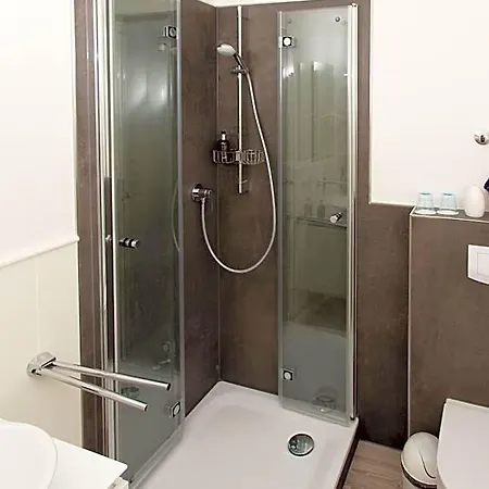 Strandvillen מלון 4*