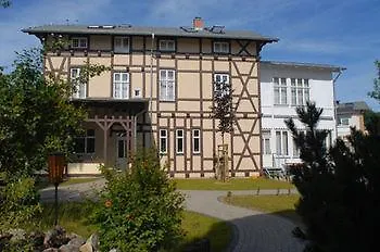 Strandvillen Otel 4*