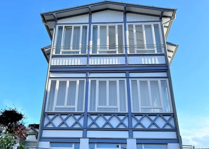 Strandvillen 4*